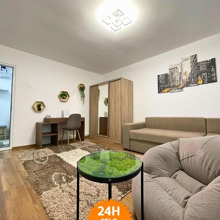 Apartament Fălticeni Екстериор снимка